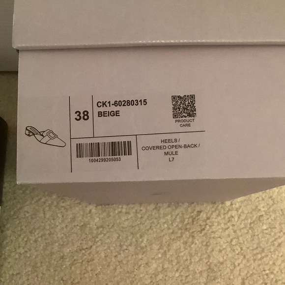 Charles & Keith Beige Buckle Mules - Picture 4 of 4